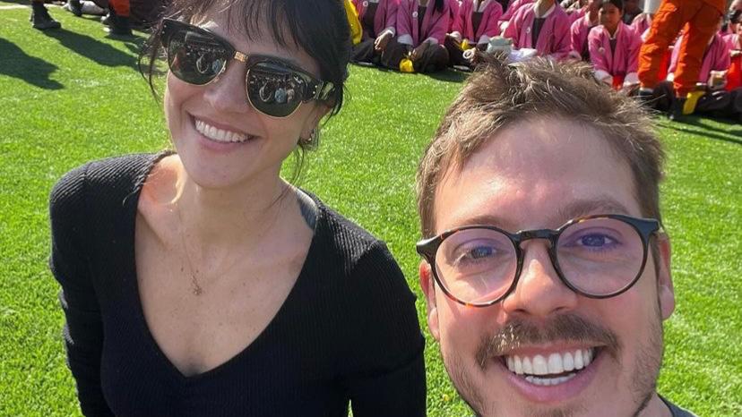 Priscila Castello Branco se declara para Fábio Porchat em viagem romântica