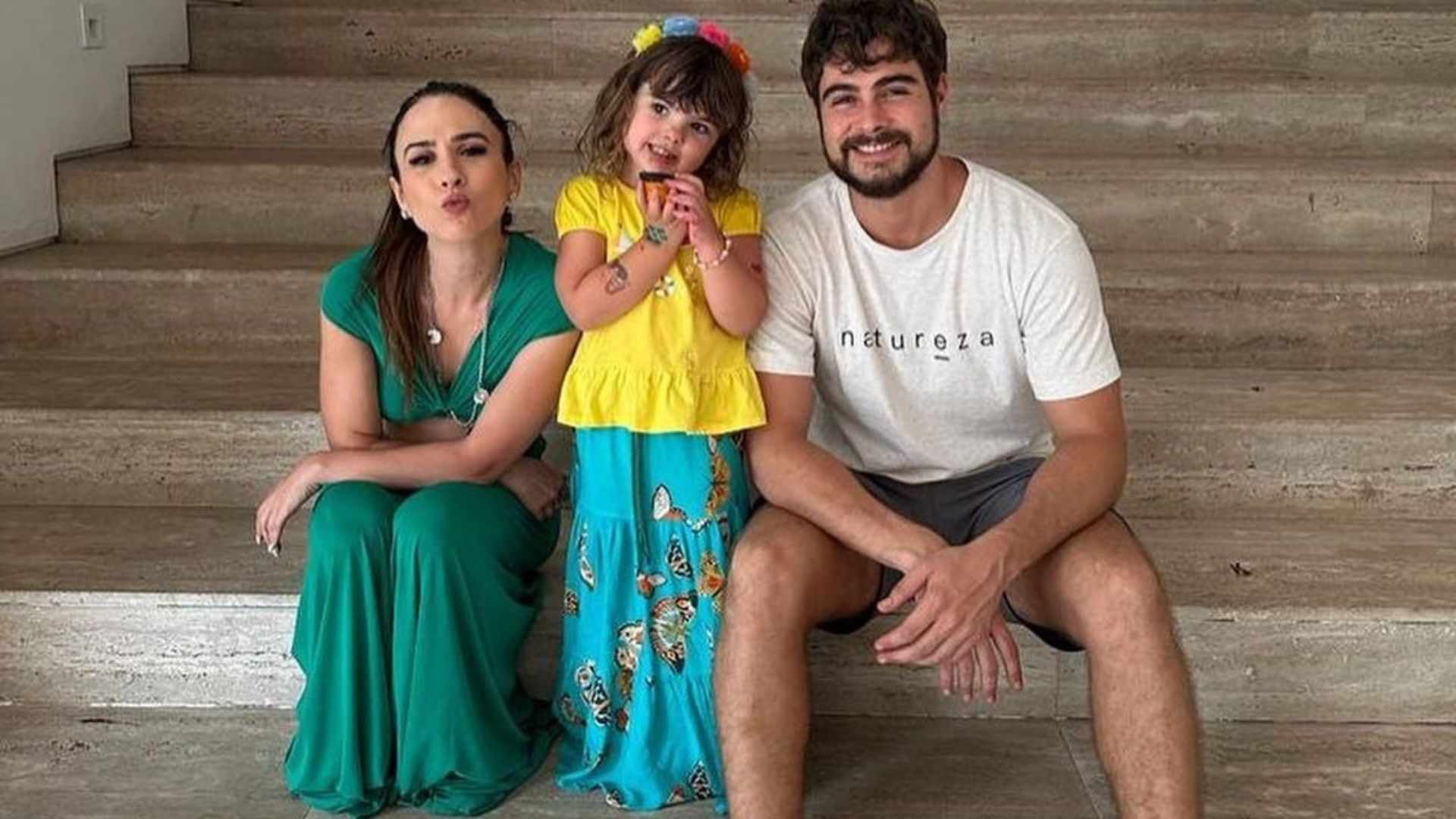 Filha de Tata Werneck e Rafa Vitti rouba a cena em fotos com a família