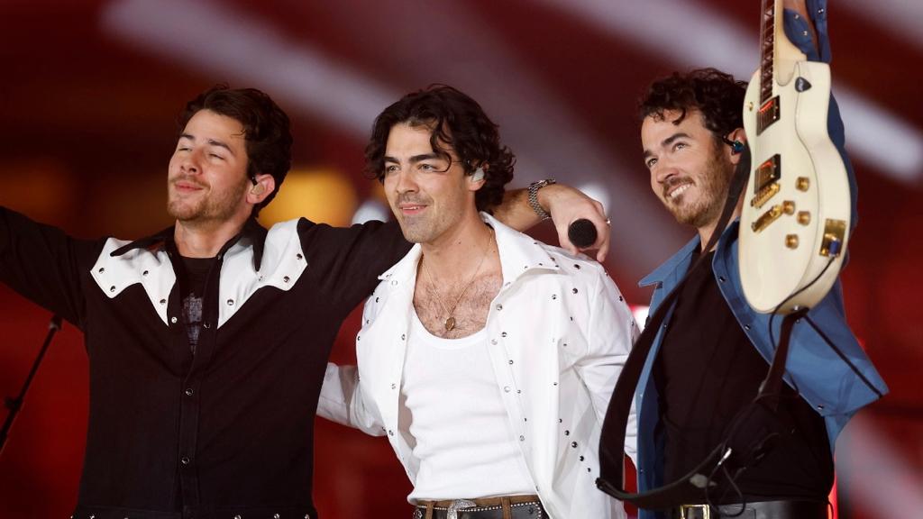 Jonas Brothers no Brasil; banda faz único show em São Paulo