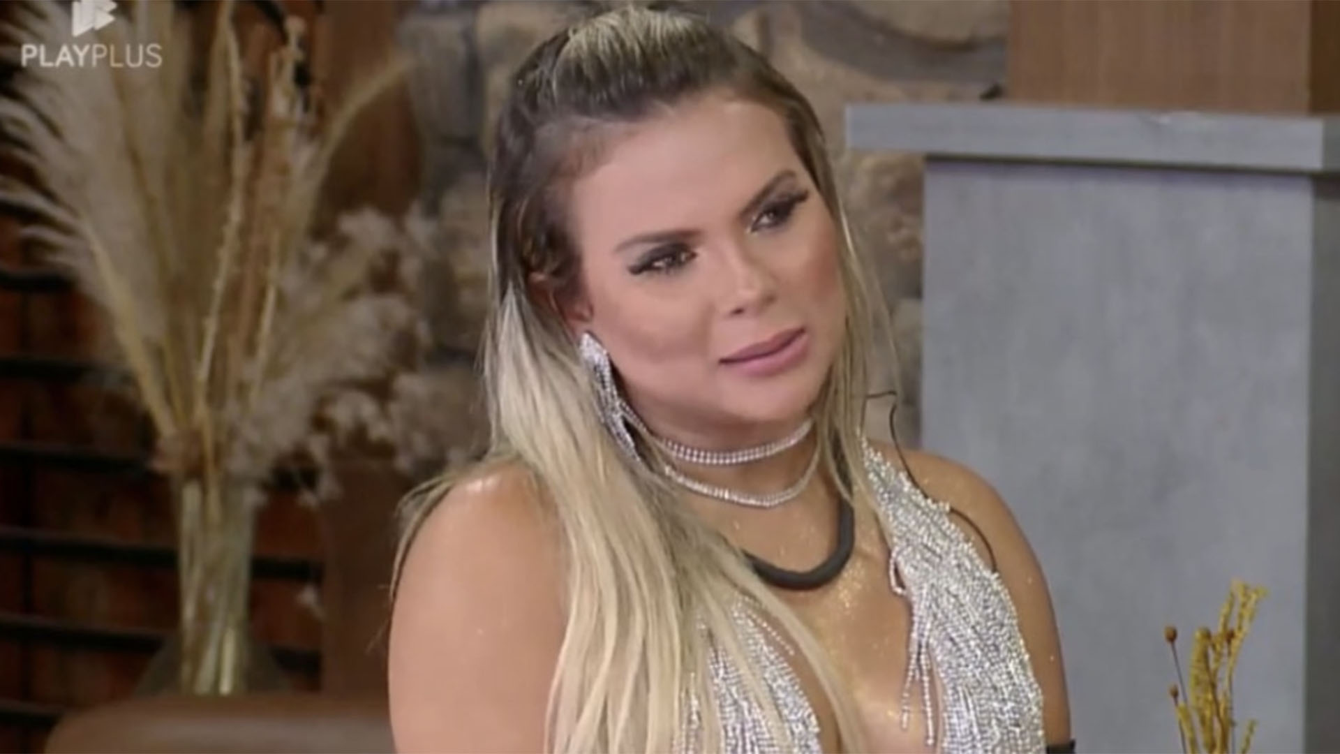 A Fazenda 15: Kally se desculpa com Lucas: ‘Não queria’