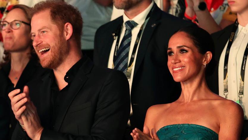 Os cartões de natal da realeza; veja cartão de Harry e Meghan Markle