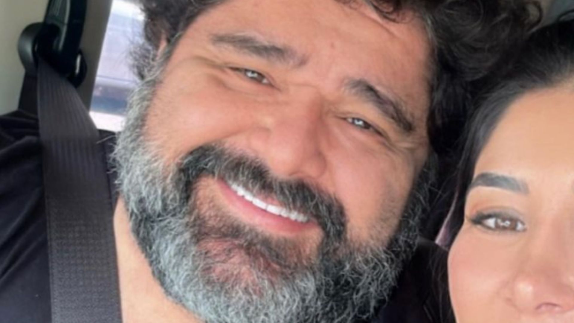 Mulher de Fabiano Menotti choca ao surgir a cara de Simaria: “Que susto”