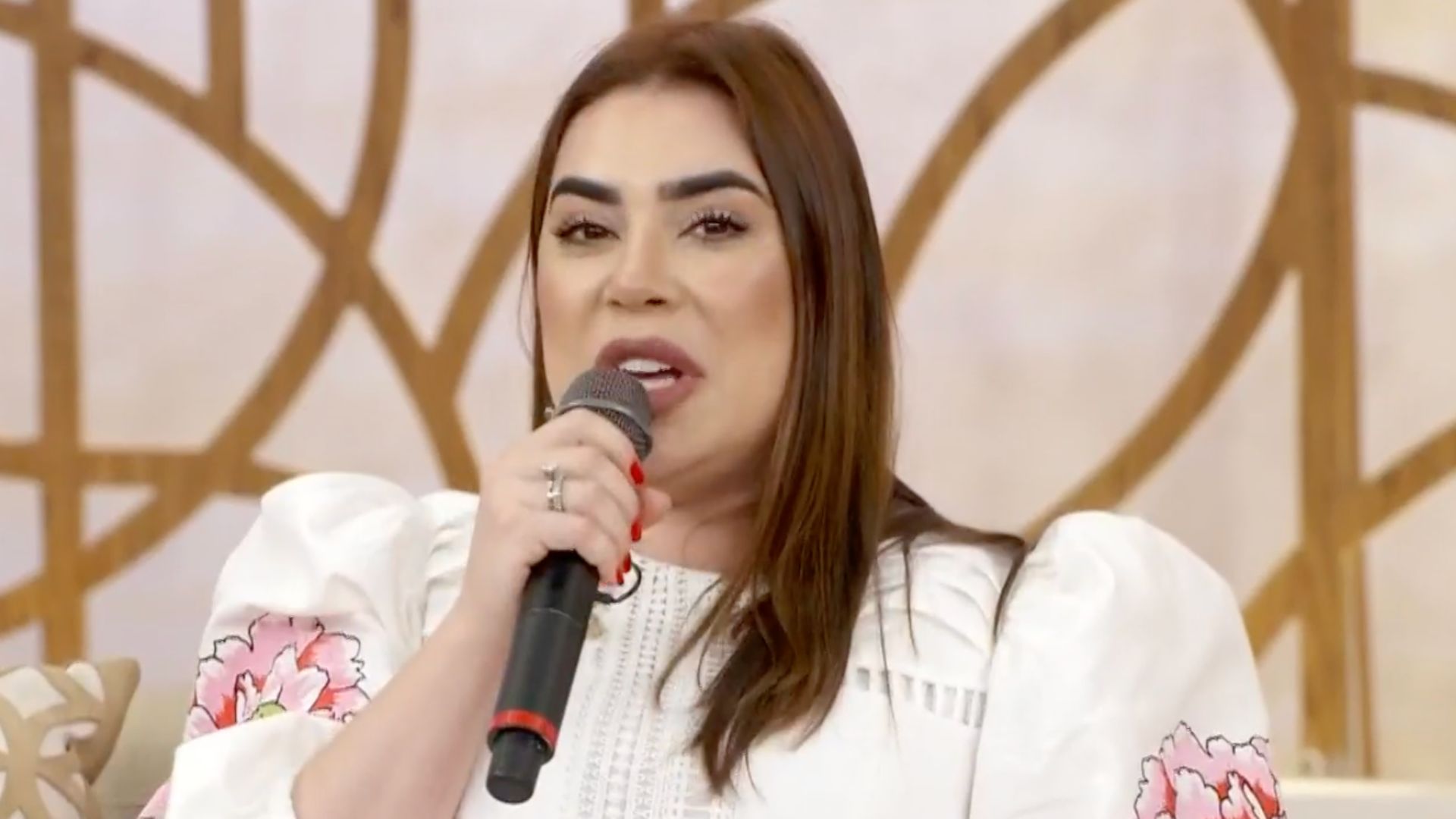 Naiara Azevedo surpreende ao mandar recado para o ex: “Desejo o melhor”