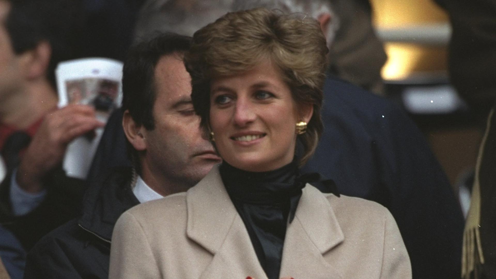 Foto rara da infância da princesa Diana é revelada pelo irmão dela