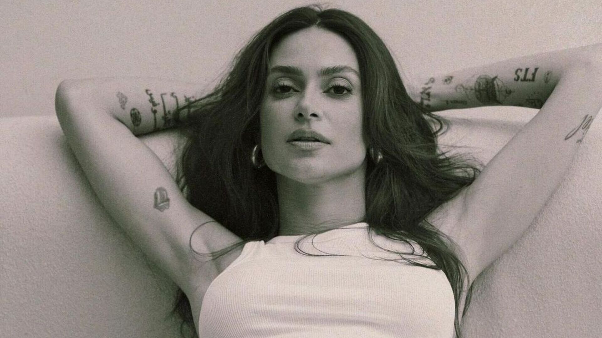 Com seu novo visual, Thaila Ayala ousa em ensaio: ‘Muito linda’