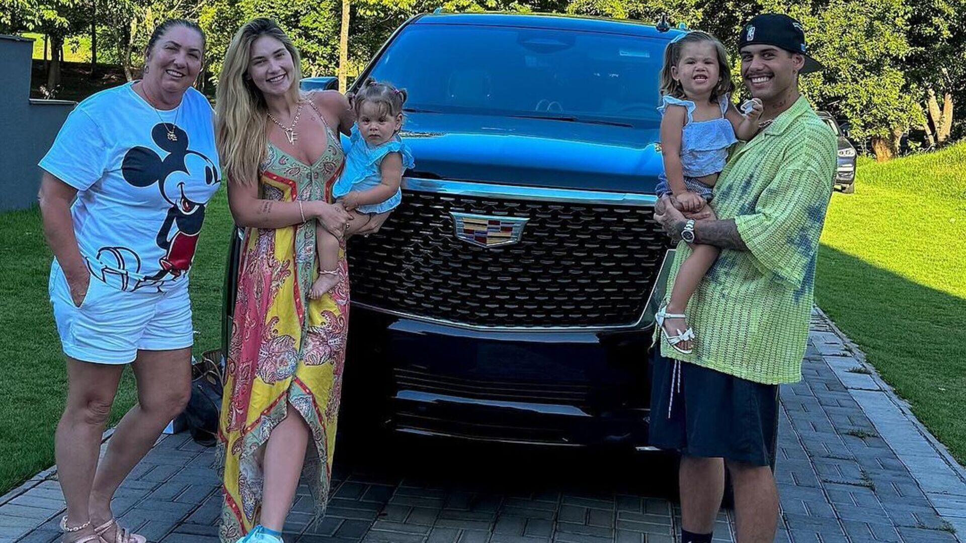 Tudo isso? Virginia e Zé Felipe compram carro caríssimo; saiba o valor