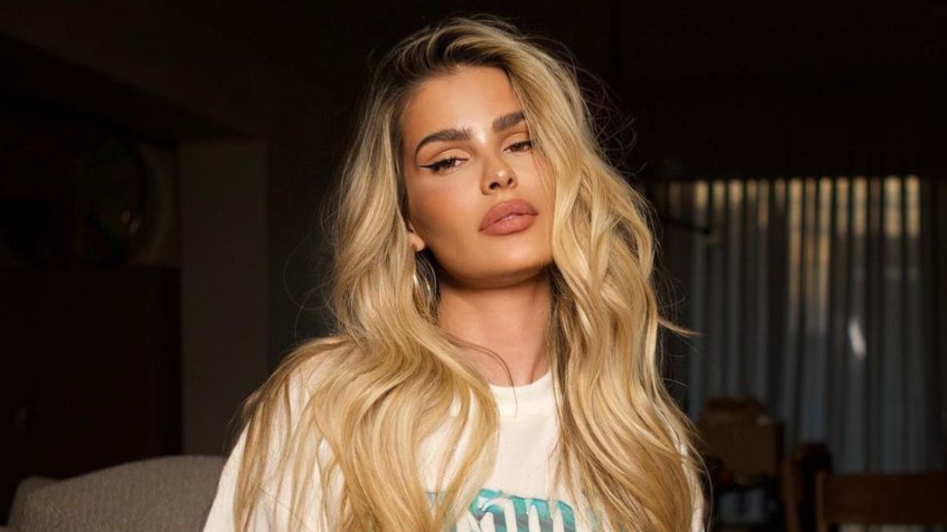 Após rumores de namoro, Yasmin Brunet desabafa sobre estar solteira