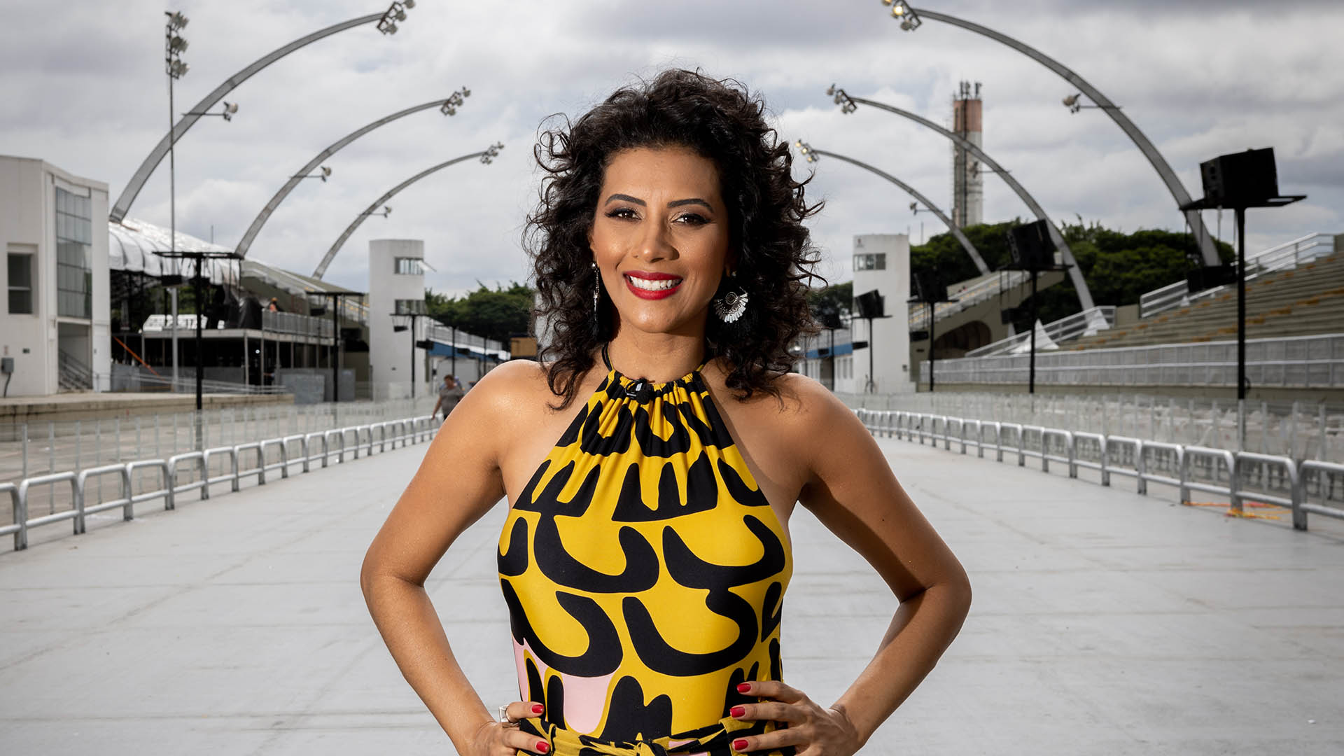 Aline Midlej diz: ‘Tem muito significado transmitir o Carnaval grávida’