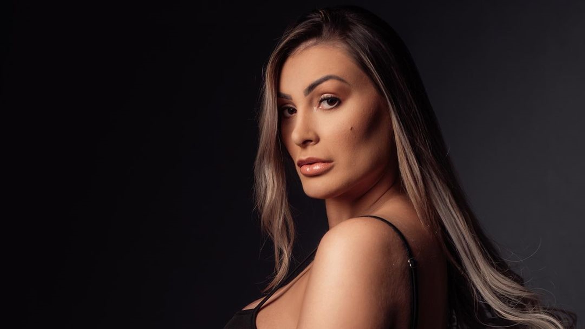 Andressa Urach já foi capa da Sexy e chocou ao dar declaração quente; relembre