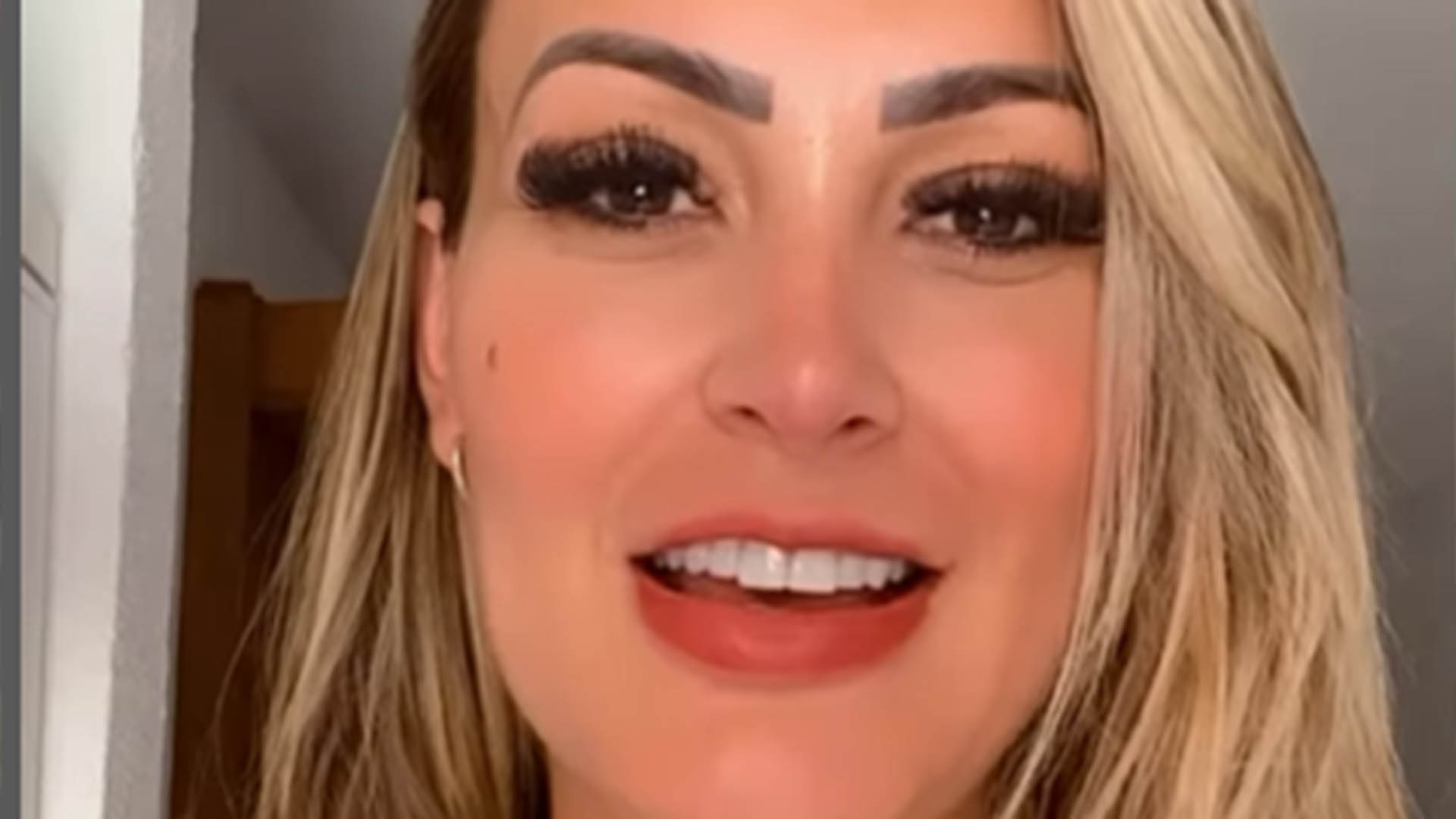 Separada, Andressa Urach revela que está vivendo novo affair com um argentino