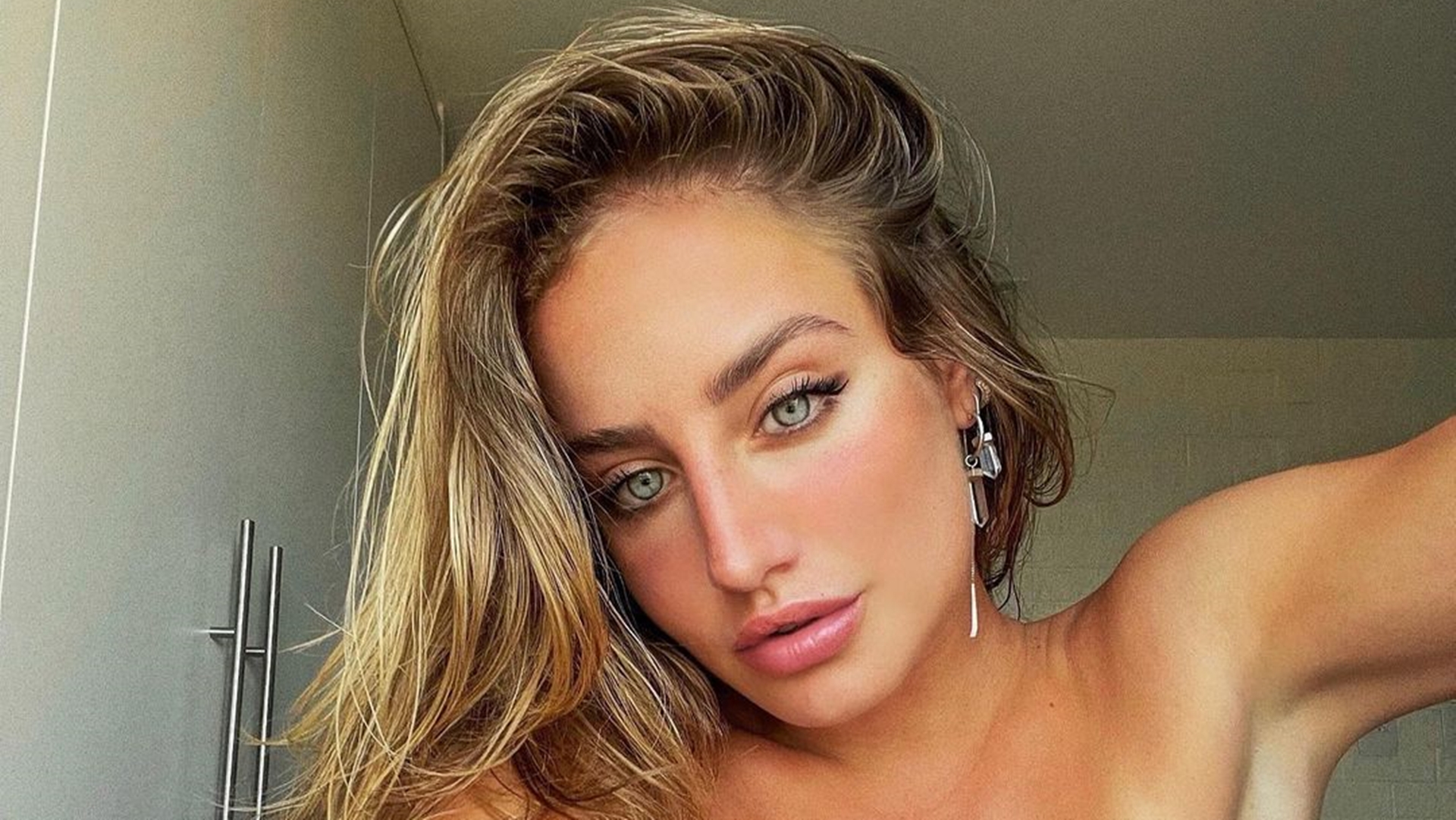 Com looks mínimos, Bruna Griphao, do BBB 23, já arrancou suspiros dos fãs; veja fotos