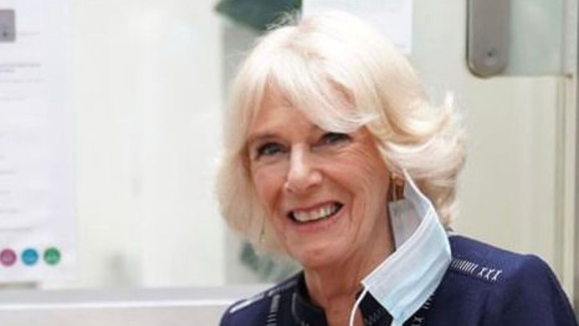 Rainha Consorte Camilla Parker testa positivo para Covid-19 pela segunda vez