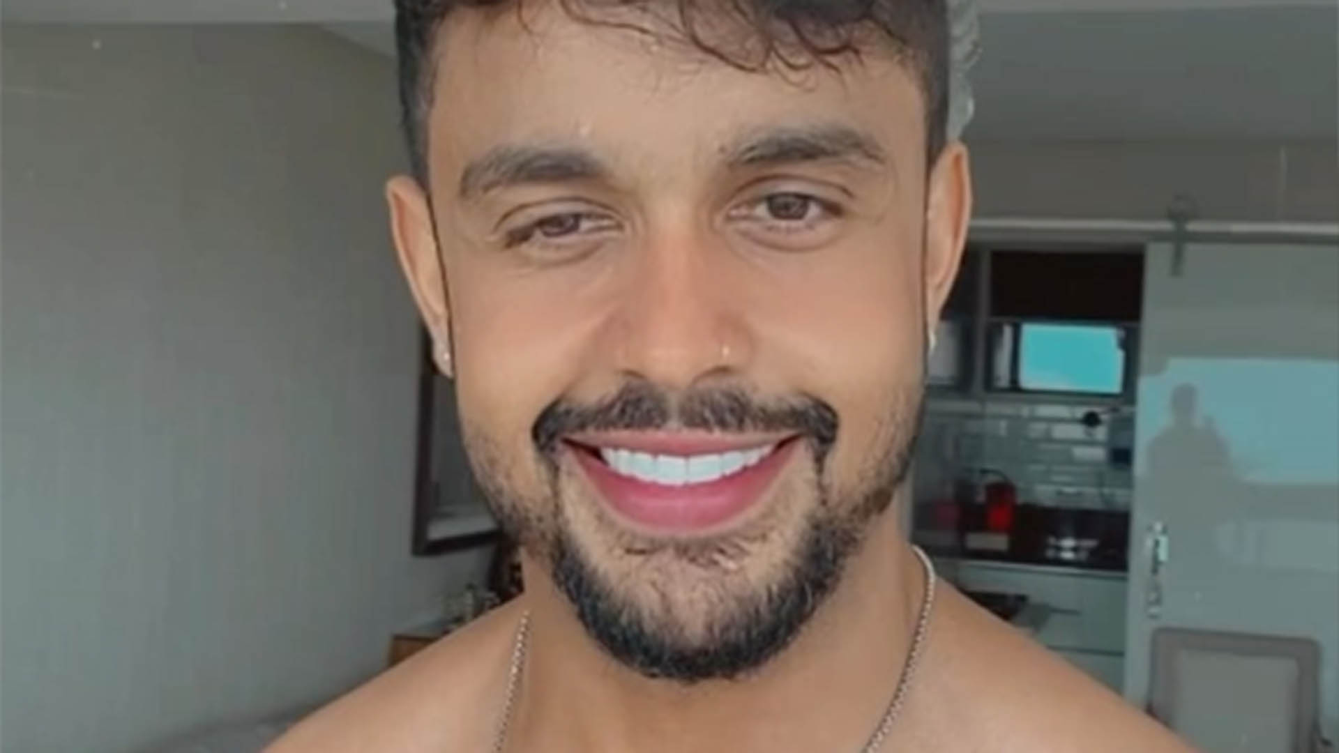 Cantor Lincoln é internado na UTI: ‘Infecção alta’