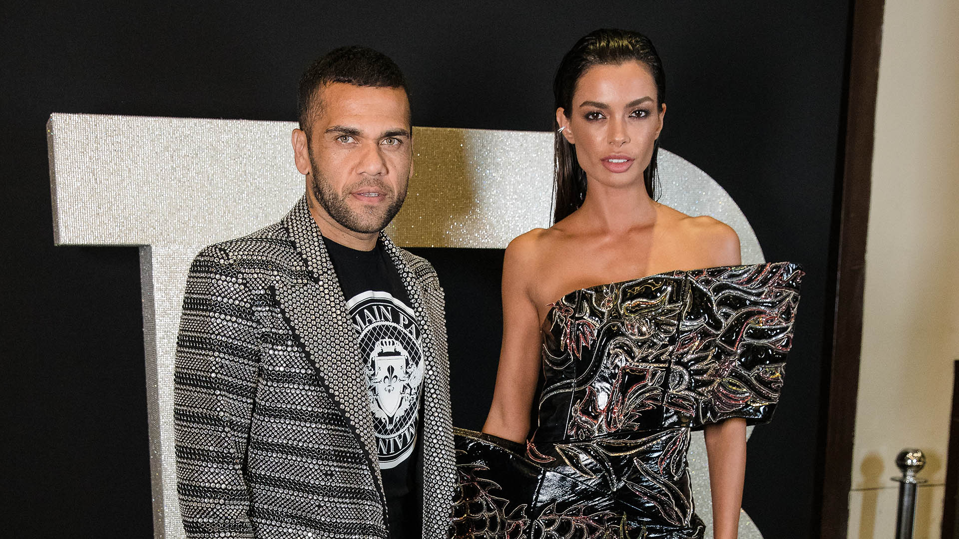 Joana Sanz anuncia divórcio de Daniel Alves após prisão do jogador