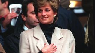 Cartas inéditas de princesa Diana escritas durante seu divorcio são leiloadas para caridade