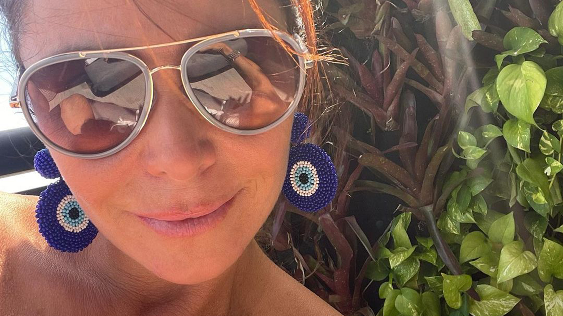 De biquíni, Giovanna Antonelli exibe a barriga reta e é elogiada
