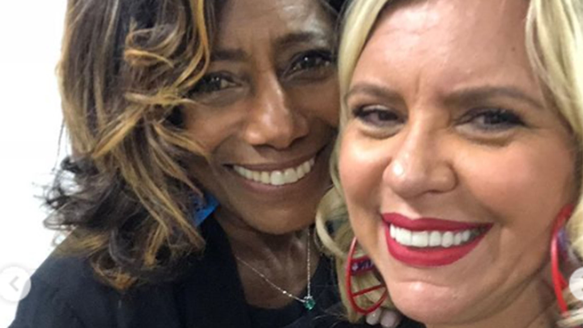 Astrid Fontenelle pede para a idade de Gloria Maria não ser revelada