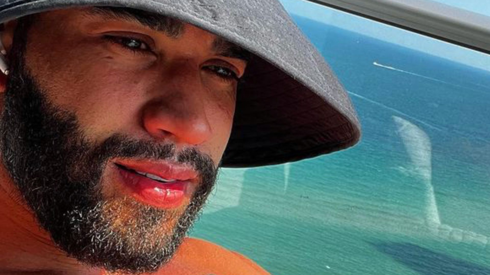 Sem Camisa, Gusttavo Lima arranca suspiros ao exibir tanquinho fora do comum: “Que tentação!”