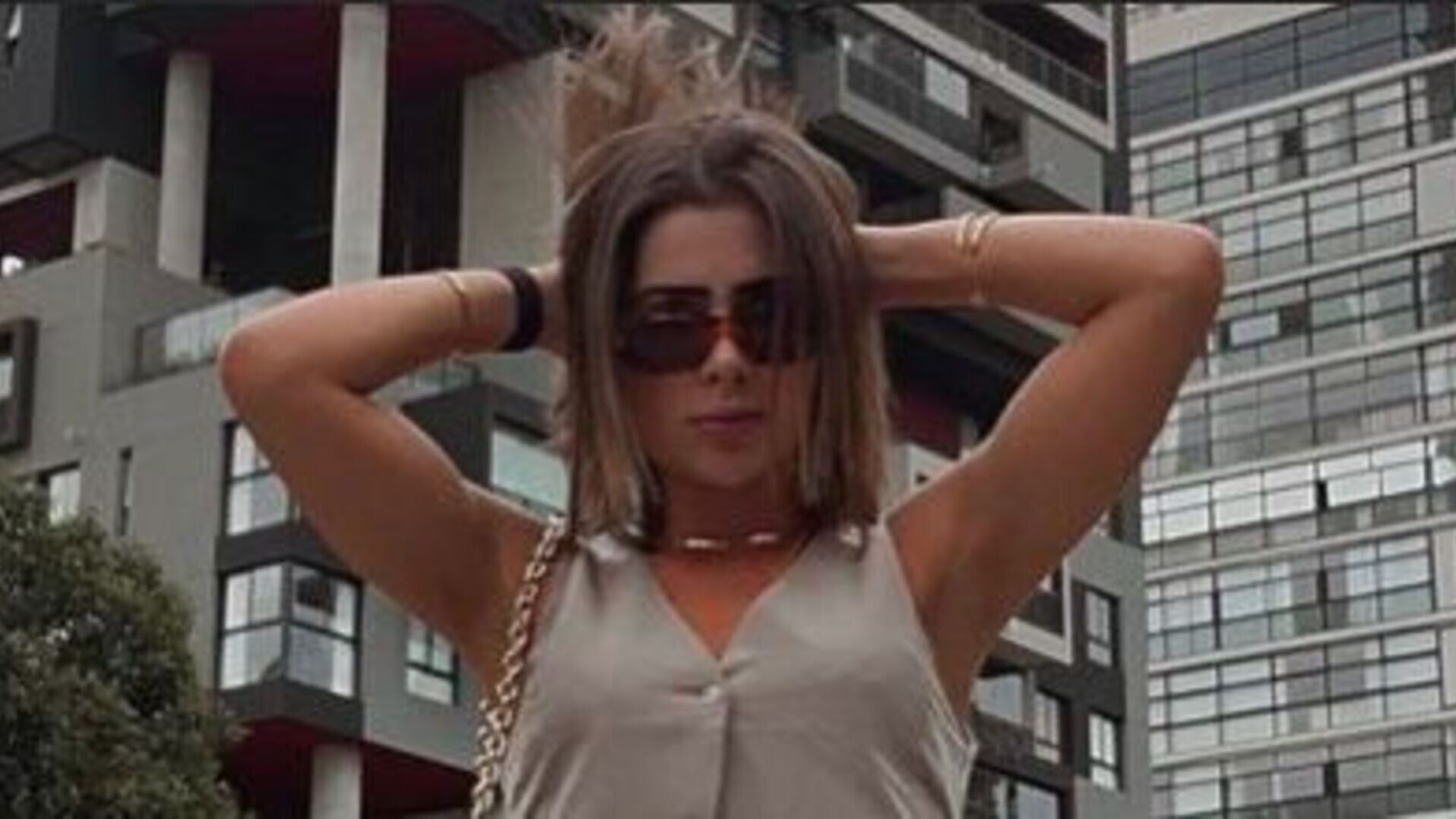 Jade Picon recebe chuva de elogios dos fãs ao surgir com look bege e inovar no visual