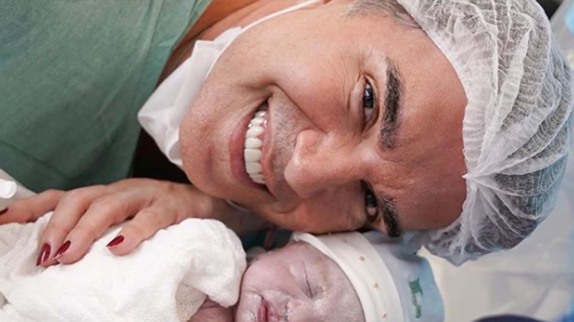 Jarbas Homem de Mello fala pela primeira vez sobre o nascimento do filho, Luca