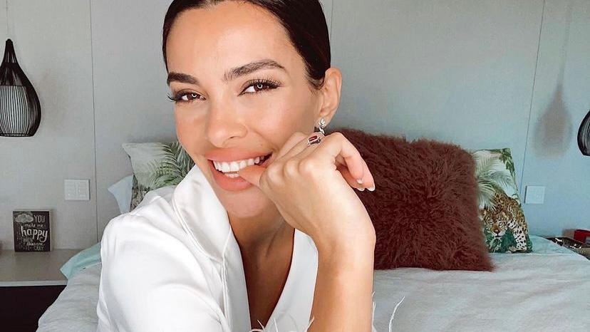 Esposa de Daniel Alves, Joana Sanz, manda indireta com música de Shakira