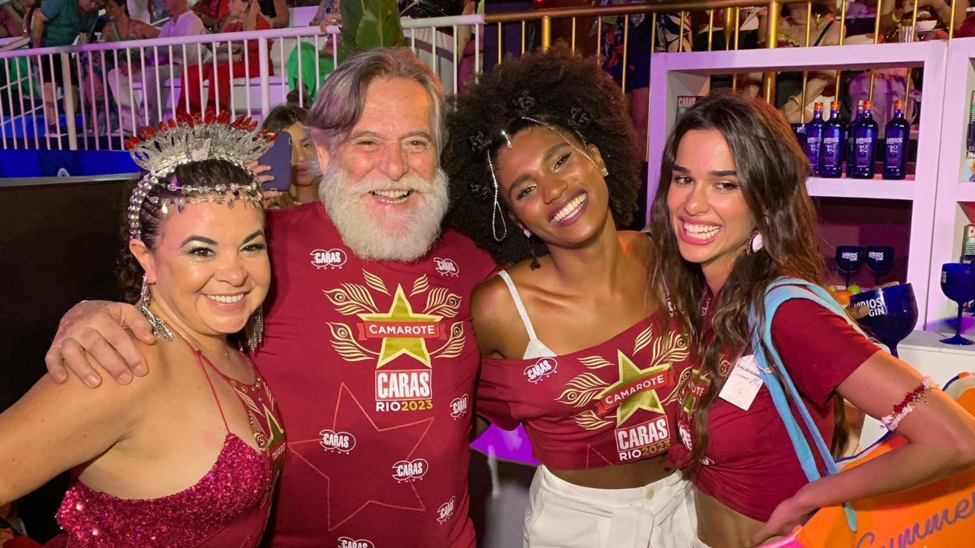 De volta ao Carnaval, José de Abreu revela escola de coração e celebra os 30 anos da Caras: ‘Revolução’