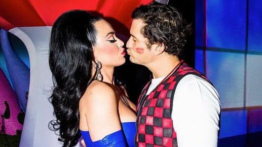 Orlando Bloom fala relacionamento com Katy Perry e preocupa fãs do casal