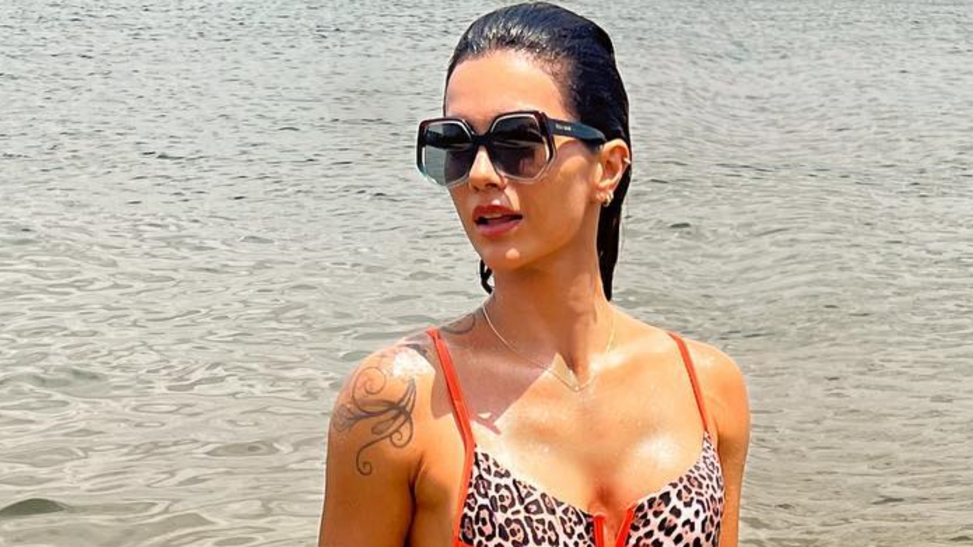 De biquíni de oncinha, Kelly Key impressiona ao exibir corpão sarado: “Maravilhosa”
