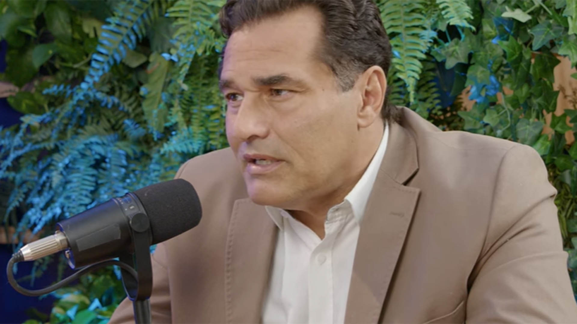 Luciano Szafir desabafa sobre luta pela vida: ‘Eu berrava na UTI’