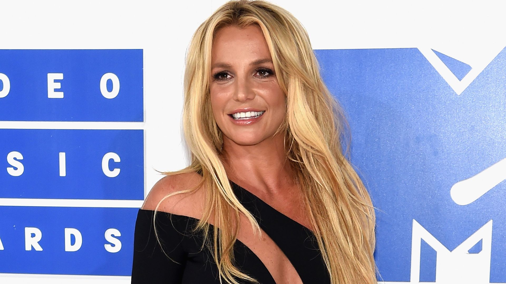 Sam Aghari diz que não irá controlar os conteúdos de Britney Spears
