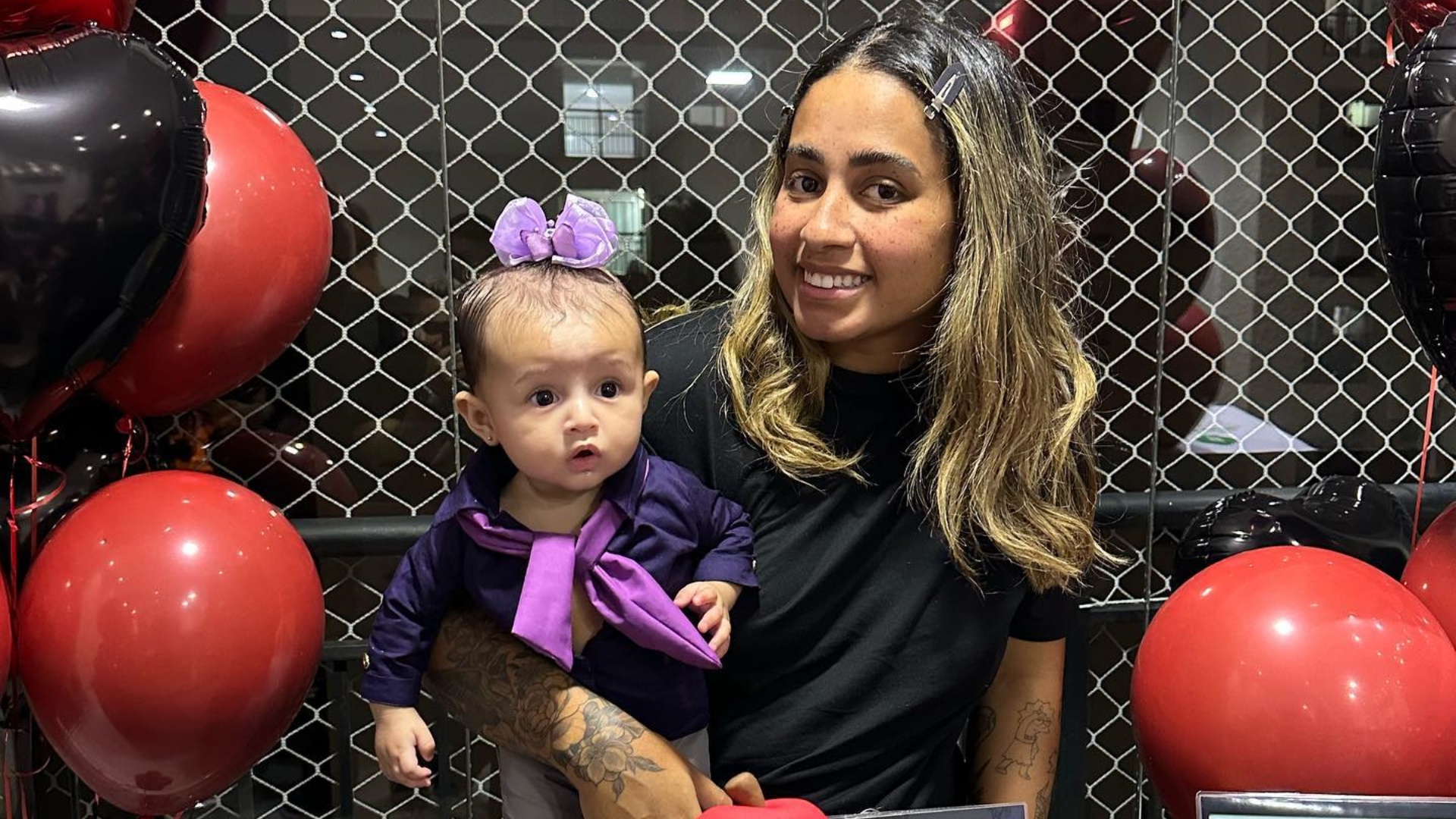 MC Loma mostra detalhes da festa de mesversário da filha, Melanie, inspirada em ‘Crepúsculo’