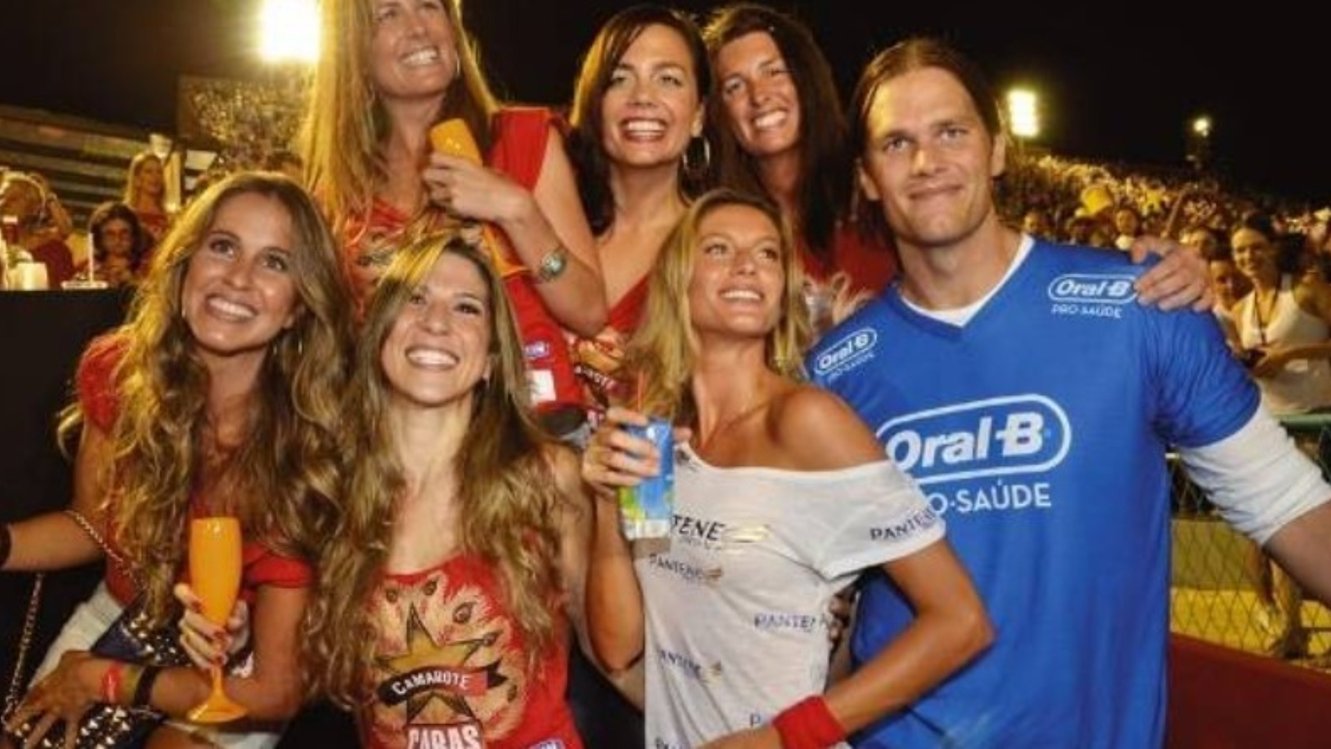 Em estreia no Carnaval, Gisele Bündchen brilhou na Sapucaí como deusa do amor; relembre