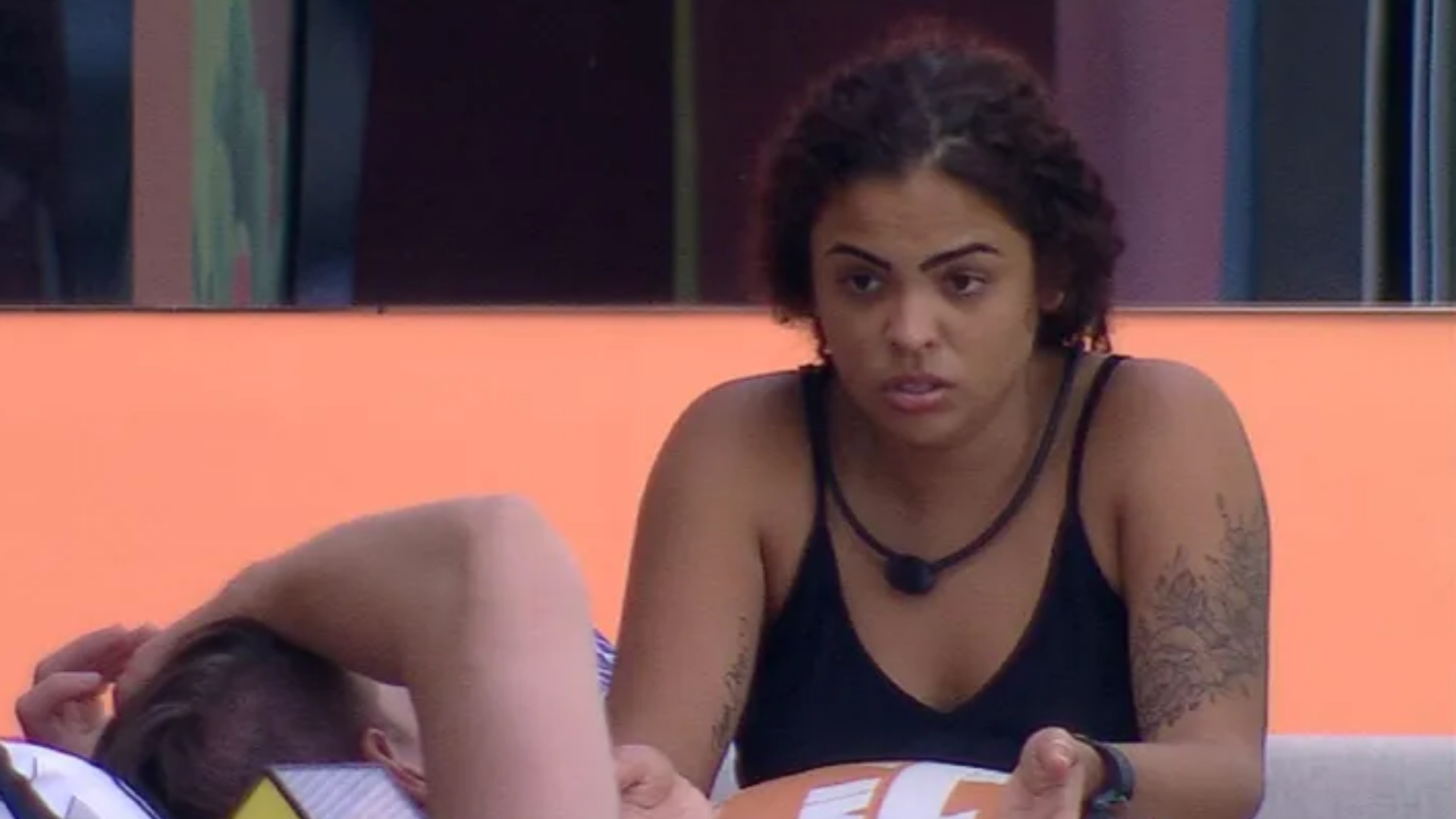BBB 23: Paula e Cristian opinam sobre atitudes de Larissa: “Não está jogando”