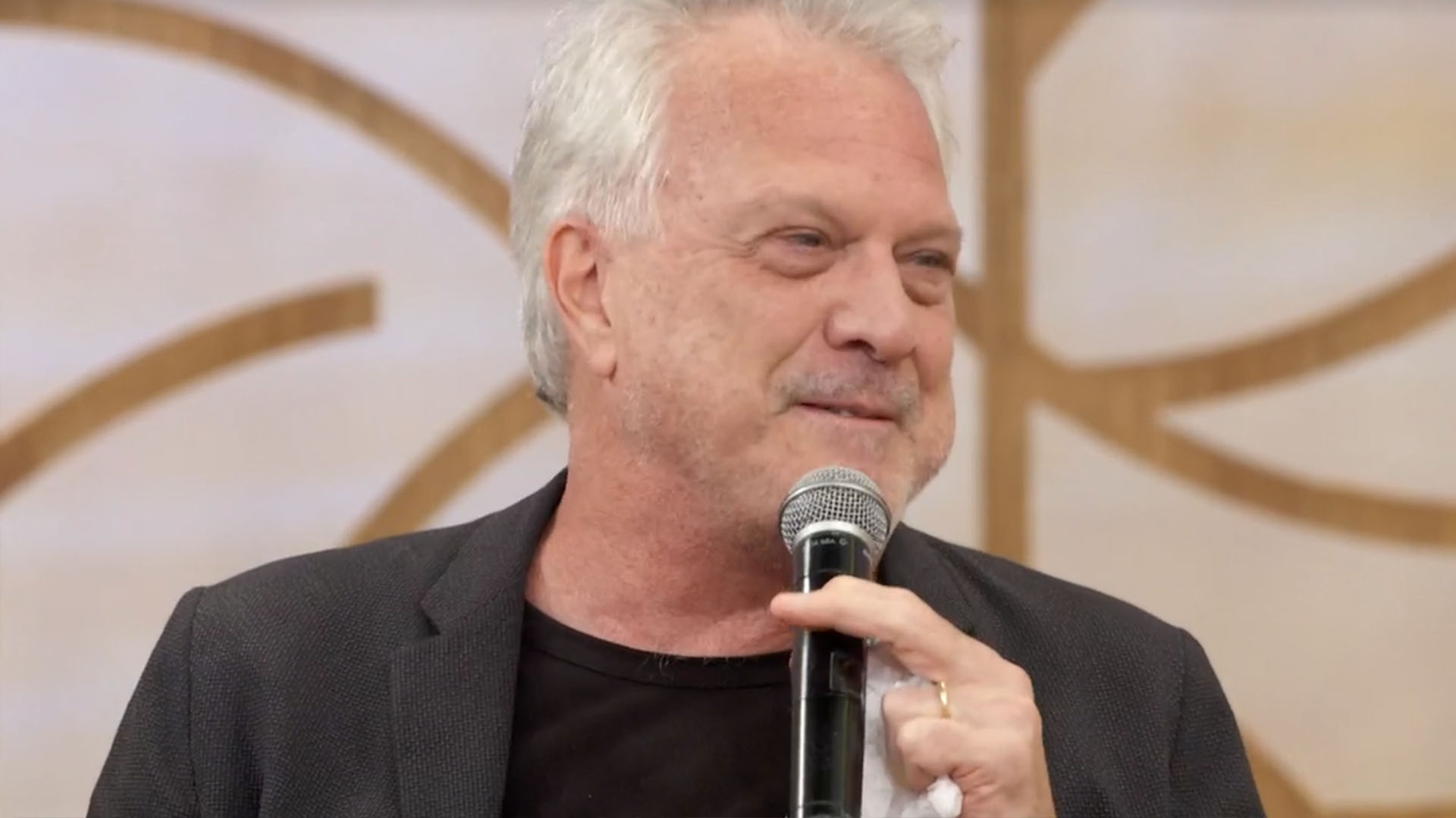 Pedro Bial relembra os boatos de casamento com Gloria Maria
