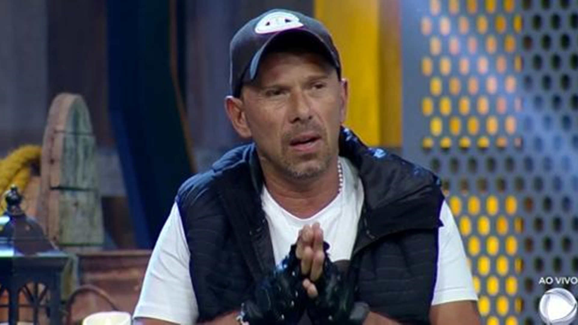 Por que Rafael Ilha foi despejado? Relembre separação do cantor com ex-esposa