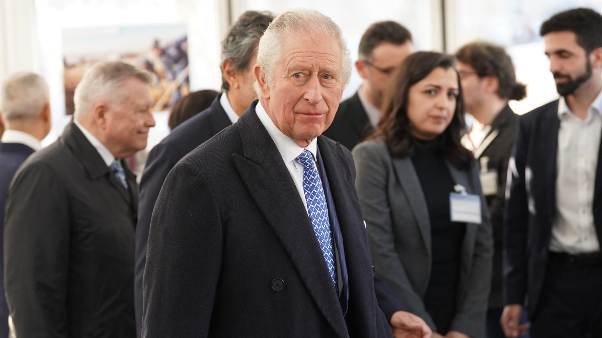 Rei Charles III irá homenagear seu pai, Príncipe Philip, durante sua coroação