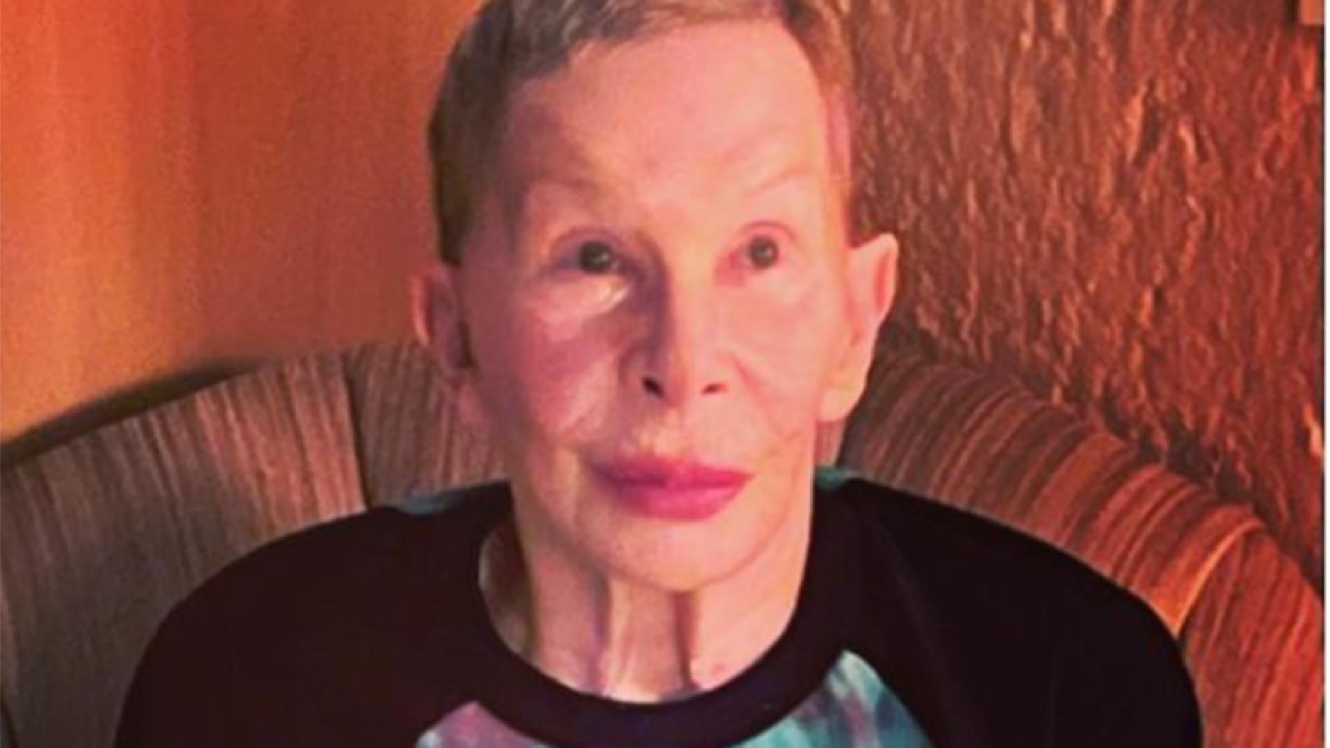 Rita Lee aparece em foto inédita após lutar contra o câncer