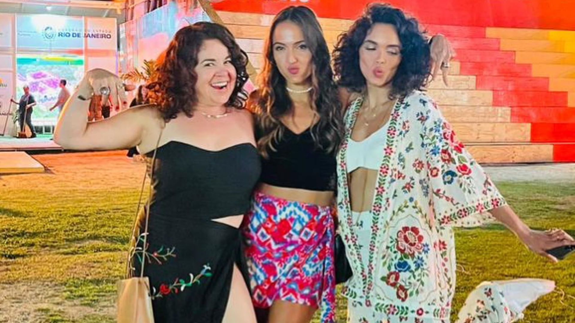 Atriz de Mar do Sertão entrega babados em grupo de mensagens do elenco: ‘Fogo no Xique-Xique’