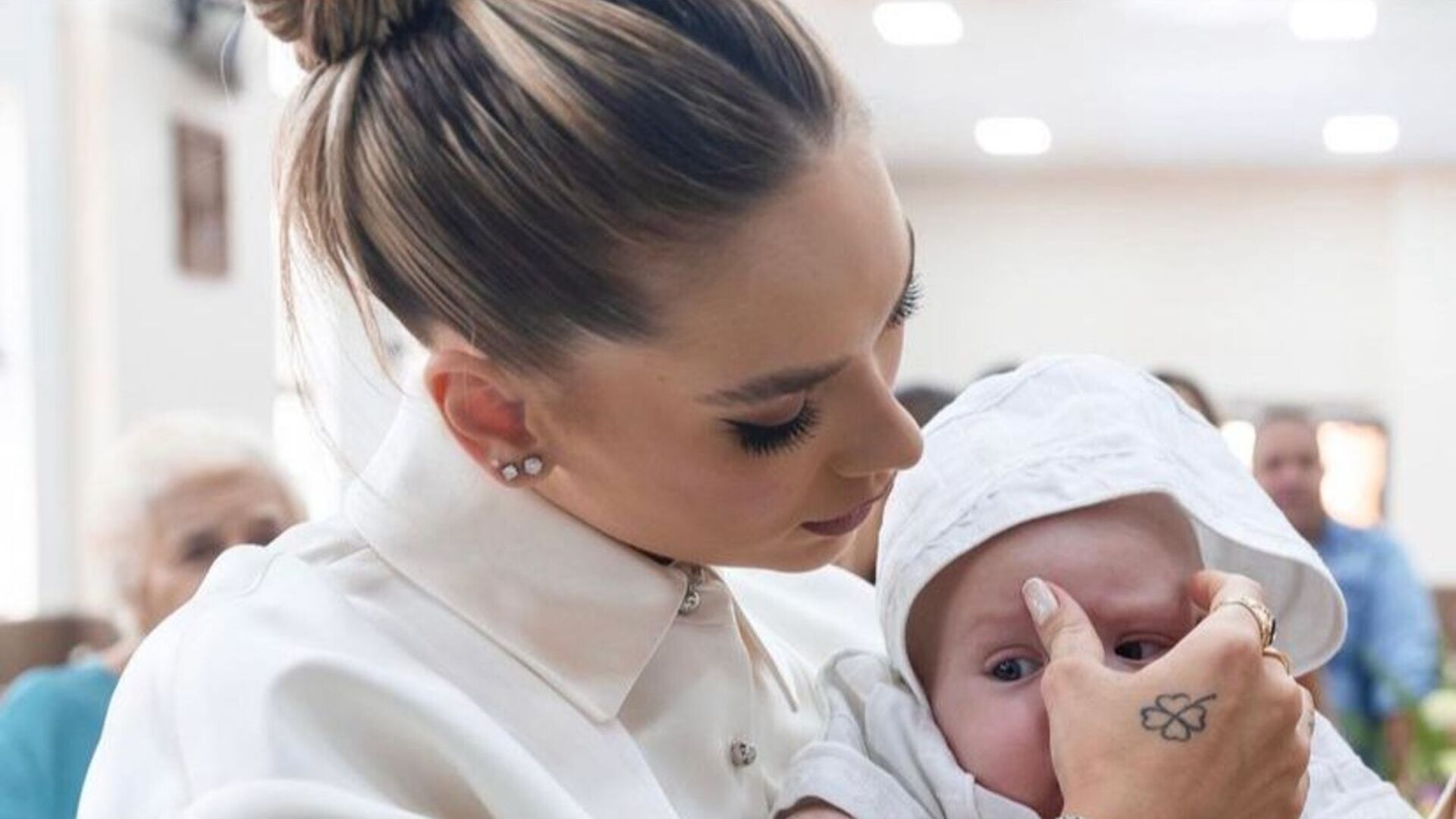 Leonardo e Poliana Rocha surgem em novas fotos do batizado das filhas de Virginia Fonseca e Zé Felipe