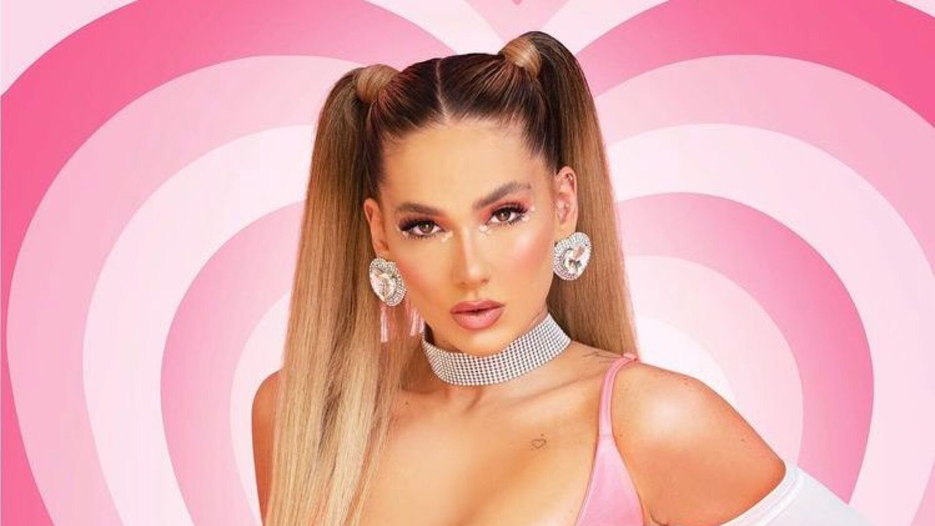 Virginia Fonseca esbanja beleza ao mostrar seu look para o último dia de folia