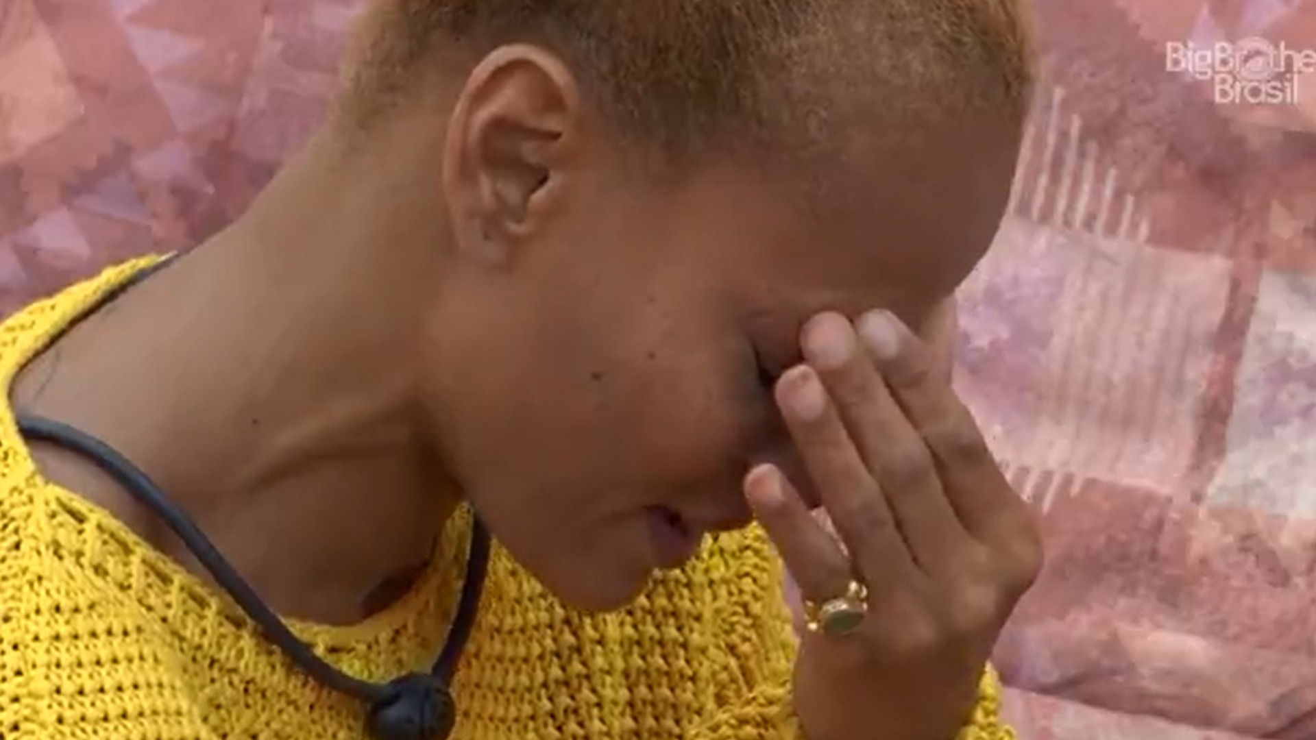 BBB 23: Aline Wirley cai no choro após fazer as pazes com Fred Nicácio