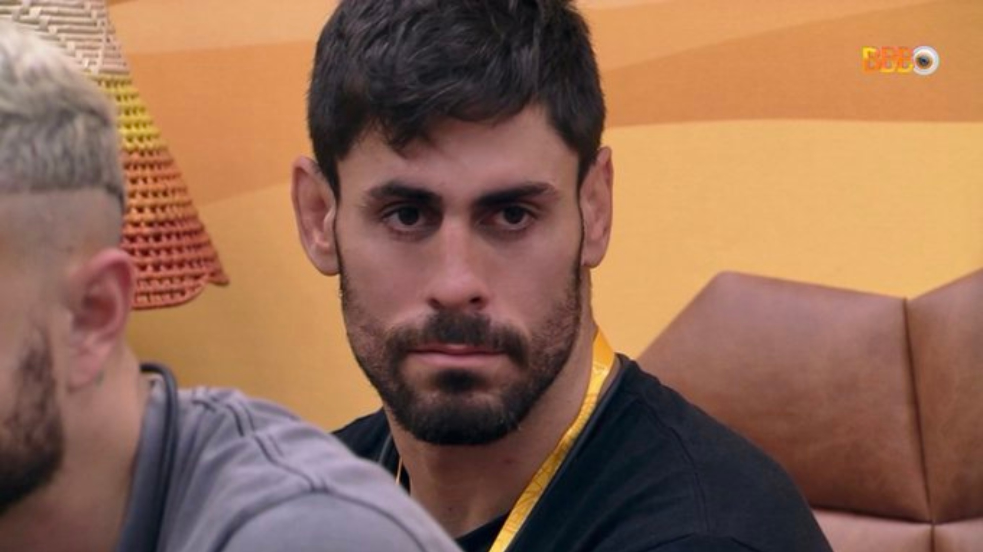 BBB23: Cara de Sapato comenta sobre MMA e estética: ‘Acha que tenho dente torto por quê?’