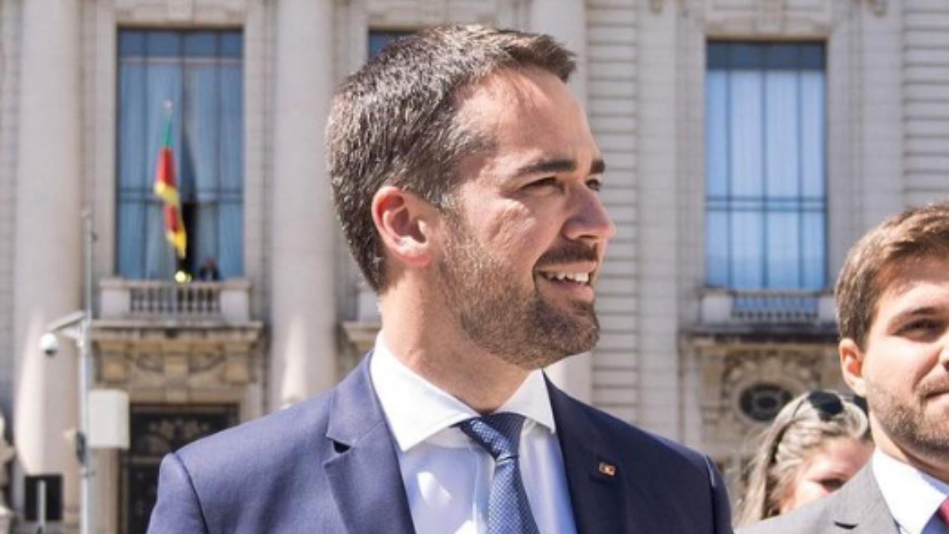 Eduardo Leite se declara para o namorado ao tomar posse no Rio Grande do Sul