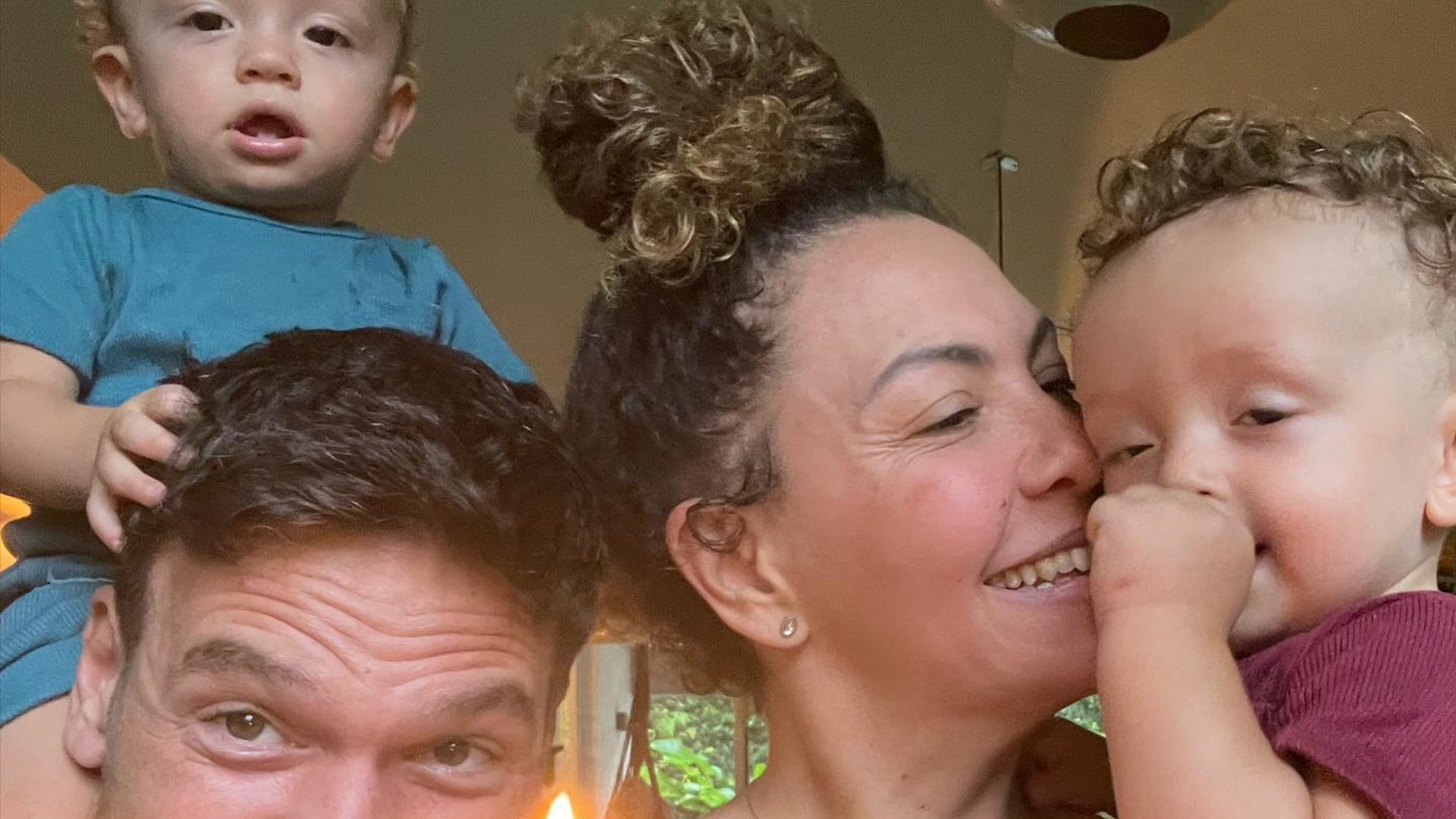 Com festa intimista, Fabiula Nascimento e Emílio Dantas celebram aniversário de 1 ano dos filhos gêmeos
