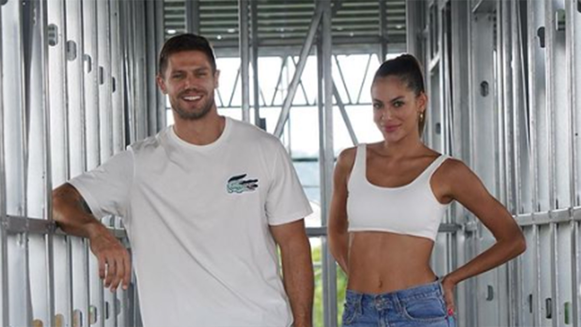 Mari Gonzalez impressiona ao mostrar fotos de sua mansão em construção