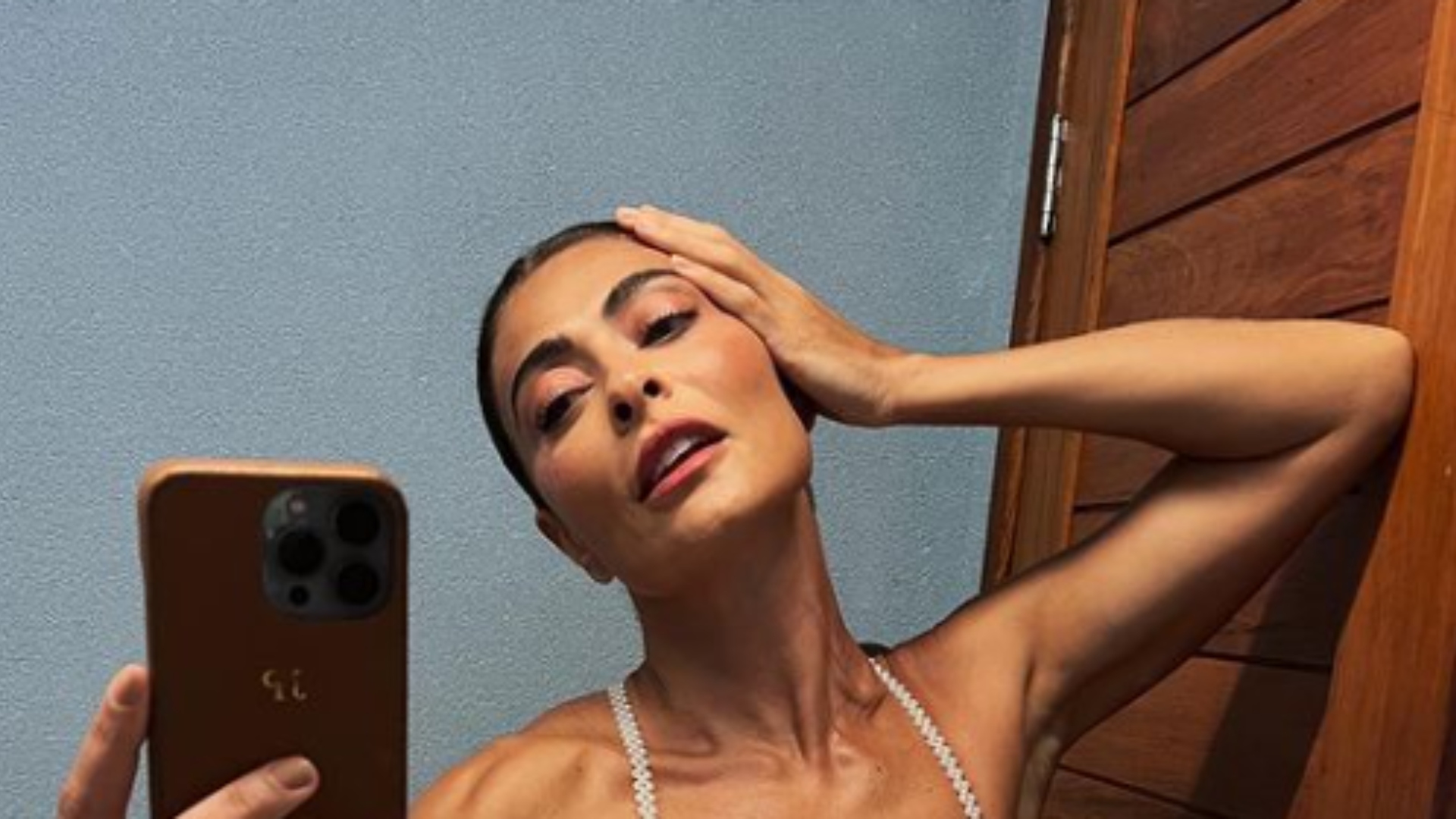 Juliana Paes resgata fotos em Fernando de Noronha: ‘Saudade’
