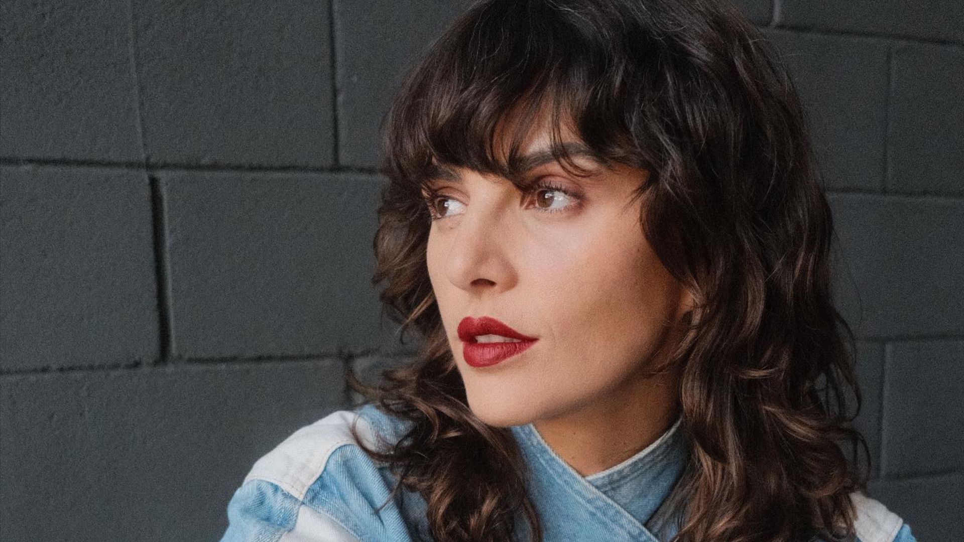 Quem é a cunhada de Sandy? Esposa de Junior Lima é modelo e designer de joias