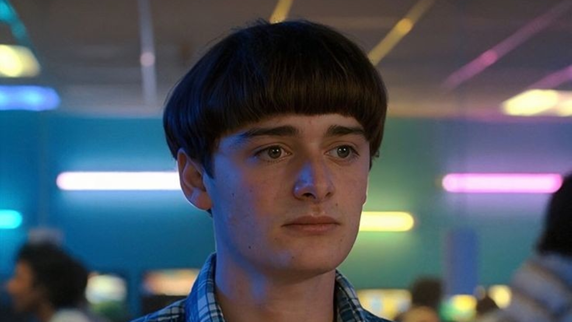 Personagem de Noah Schnapp em Stranger Things sofreu especulação sobre sexualidade