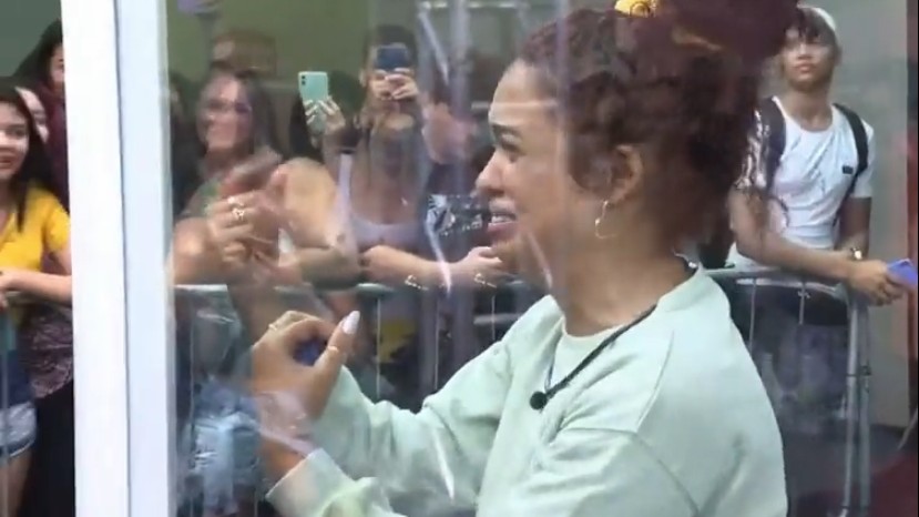 BBB 23: Paula chora e faz apelo para entrar no reality: ‘Preciso de dinheiro’