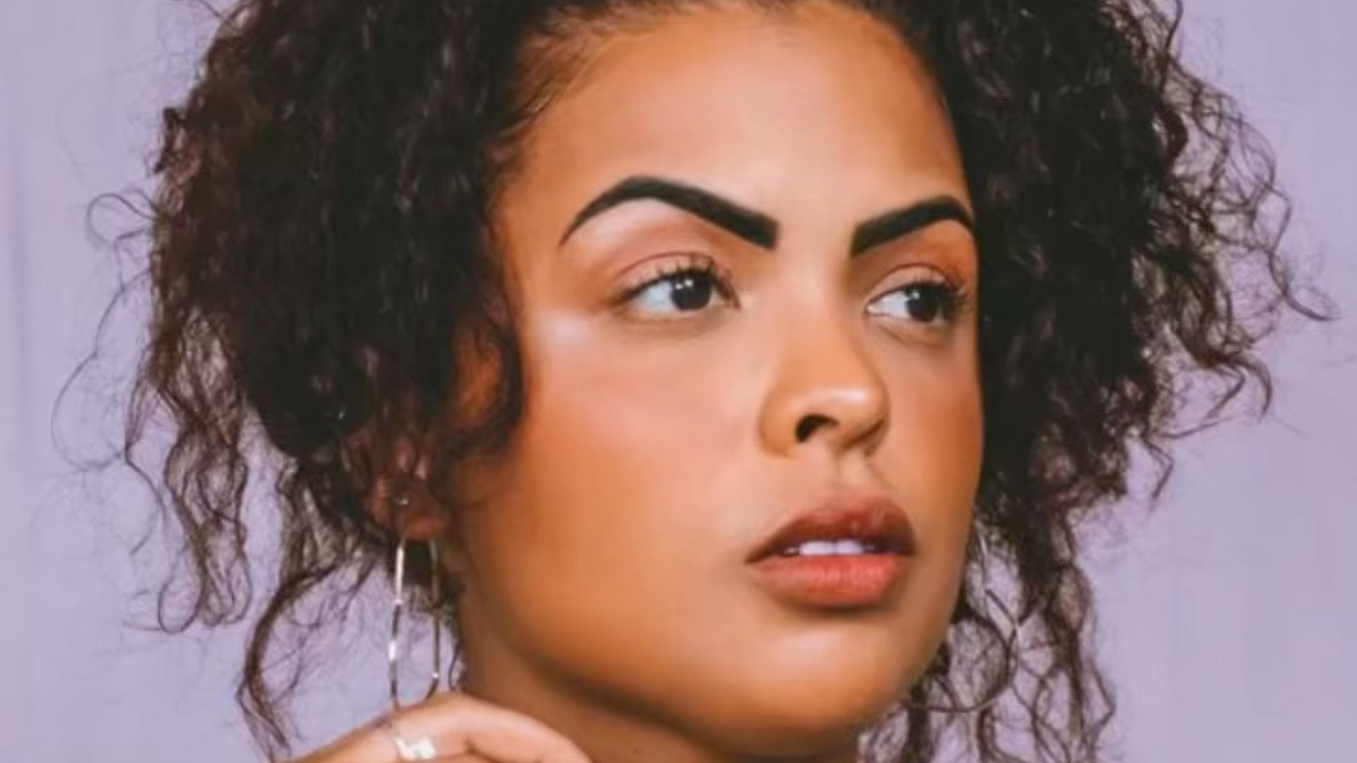 BBB 23: Biomédica, Paula divide redes com fotos sensuais e vídeos de comédia
